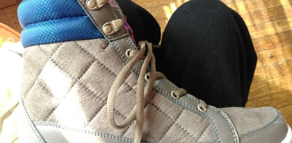 Boots - Picture 5 of 6